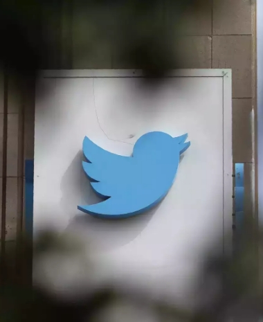 Google Denies It Copied ChatGPT To Train Its Own AI Chatbot Bard: Report image